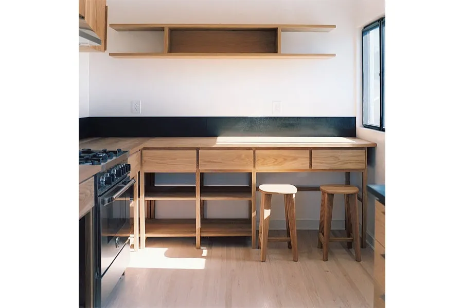 01 Stool